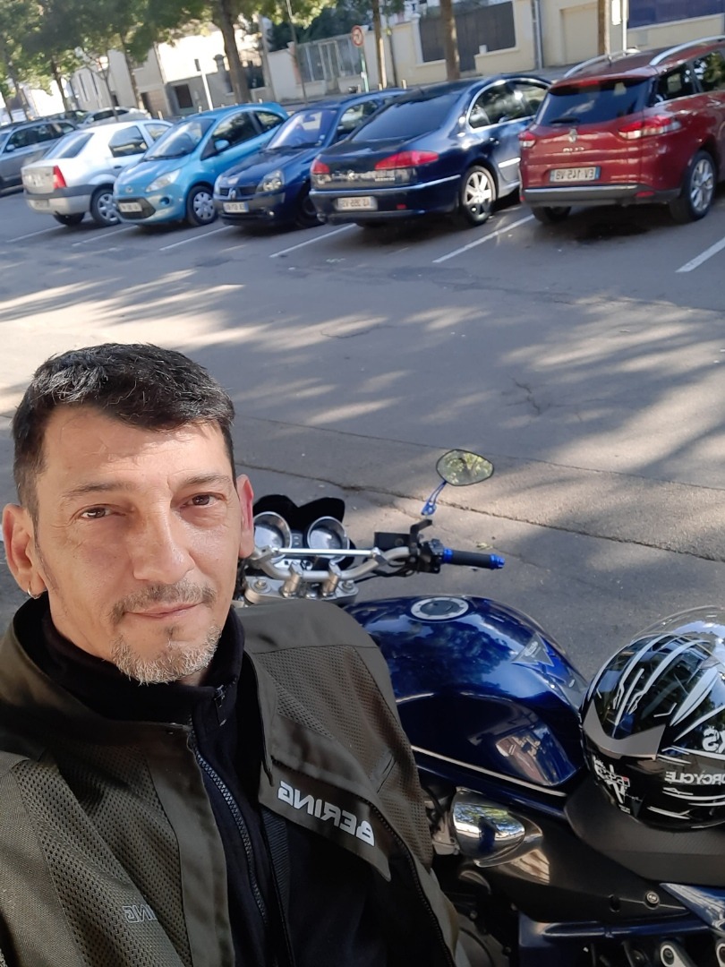 Profil de Bayan, 40 ans, Biffle à Aragon