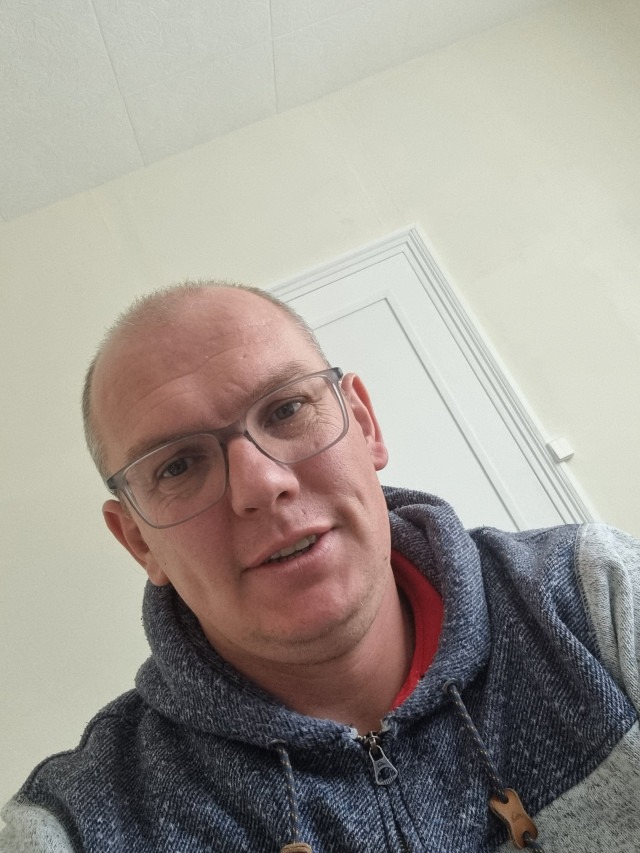 Profil de Dimitrije, 42 ans, Biffle à Arbigny
