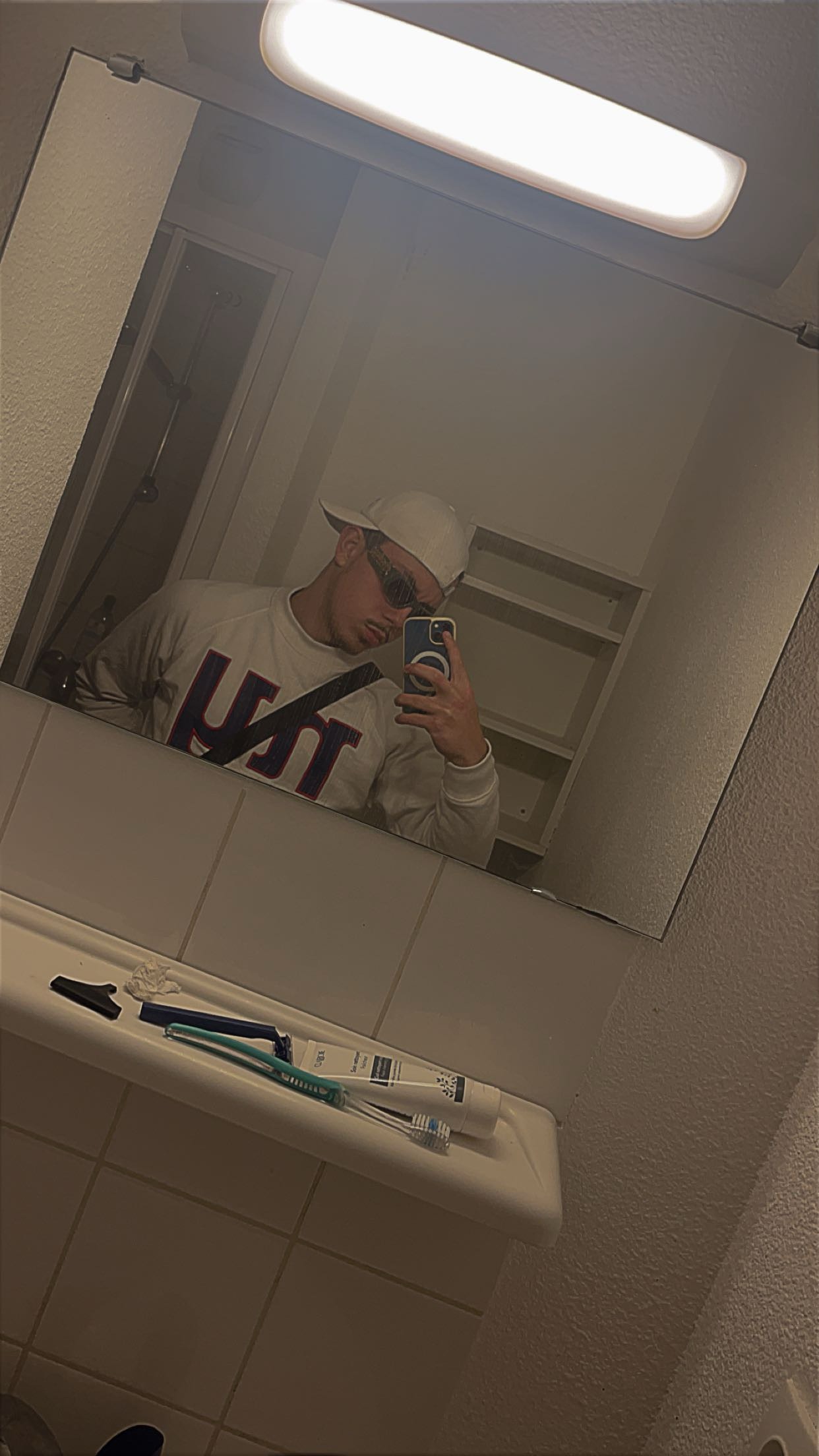 Profil de Bruce, 19 ans, Biffle à Auguaise