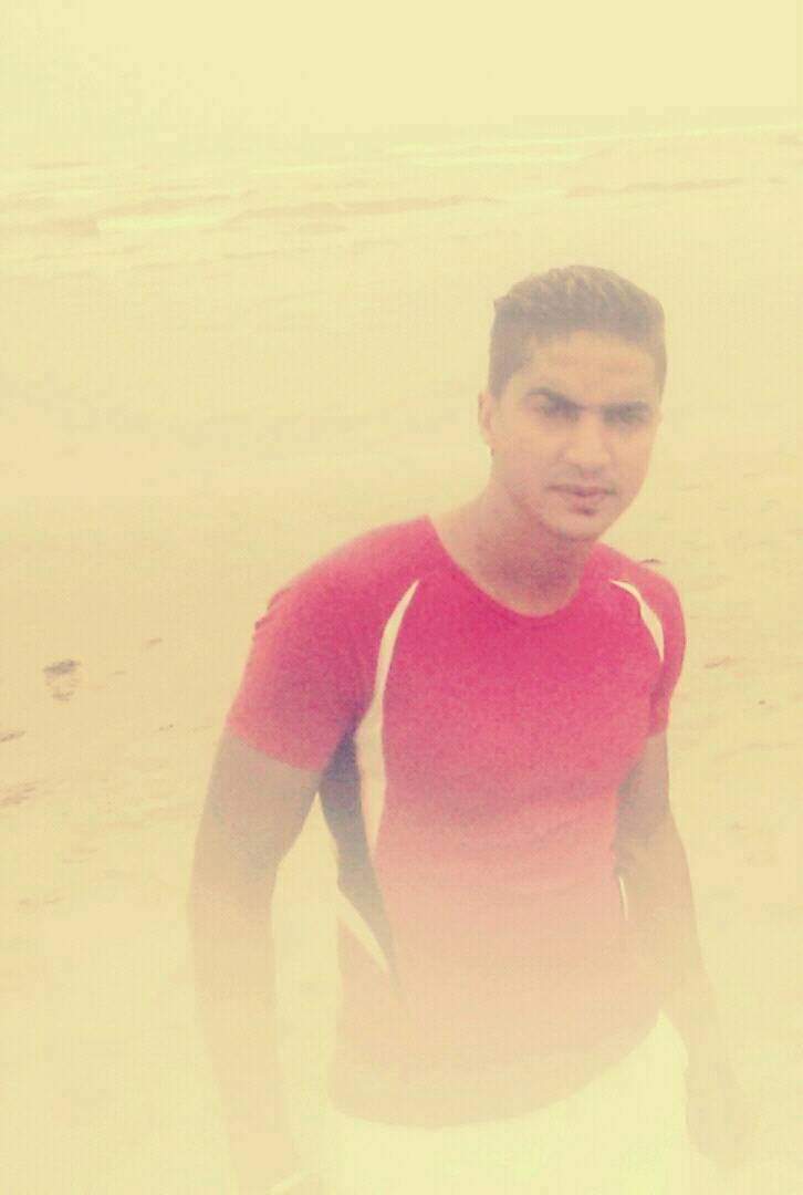 Profil de Malek, 36 ans, Biffle à Broze