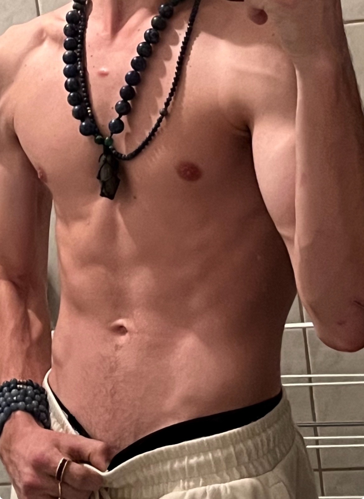 Profil de Zied, 21 ans, Biffle à Attignat