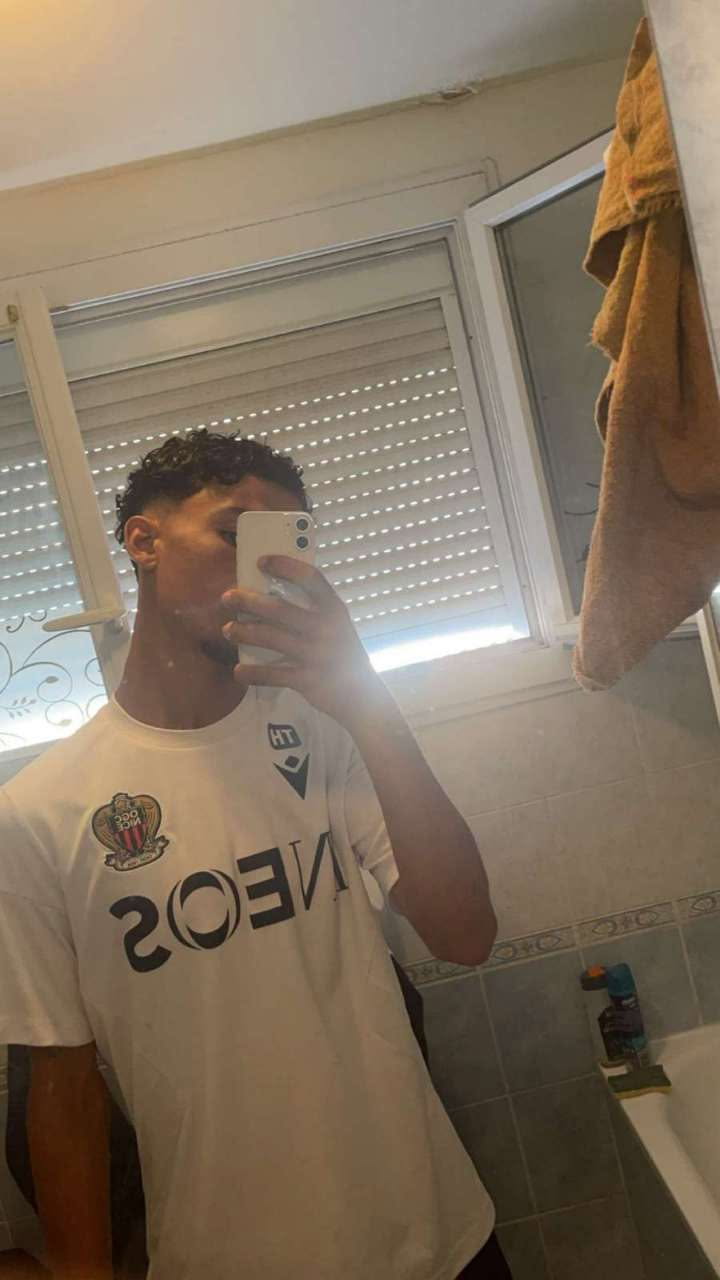 Profil de Chemsy, 19 ans, Biffle à Bernon