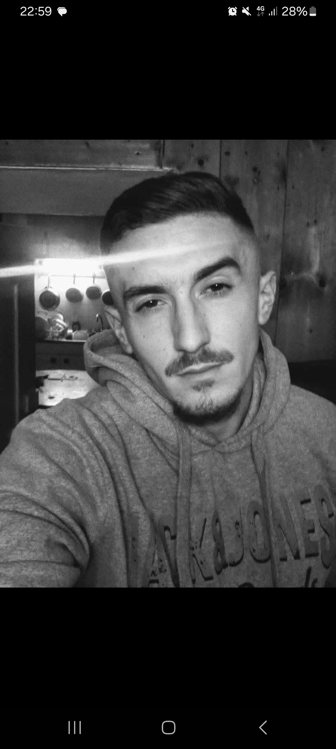 Profil de Oussam, 30 ans, Biffle à Bassuet