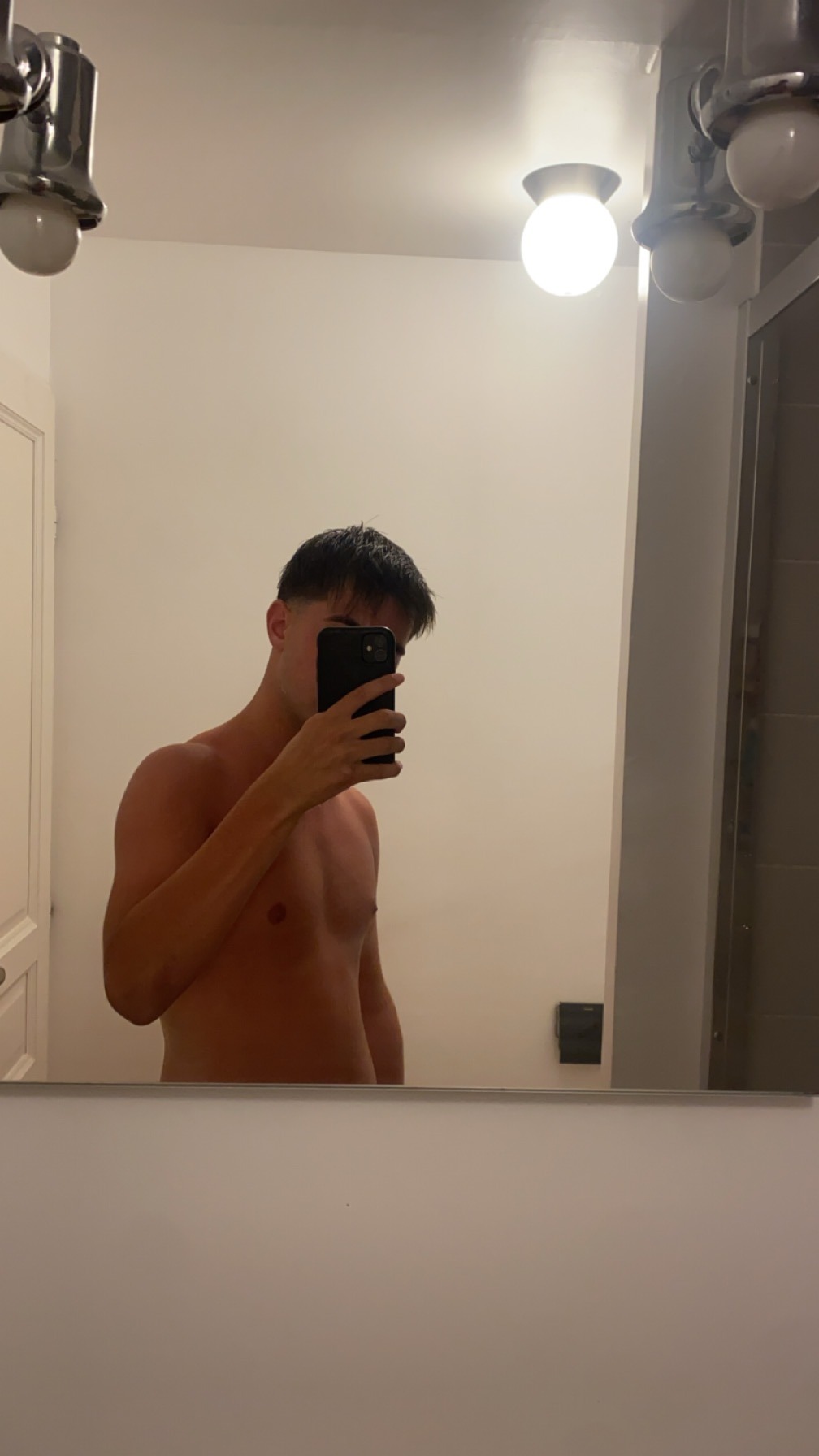 Profil de Jonhatan, 19 ans, Biffle à Ambonil