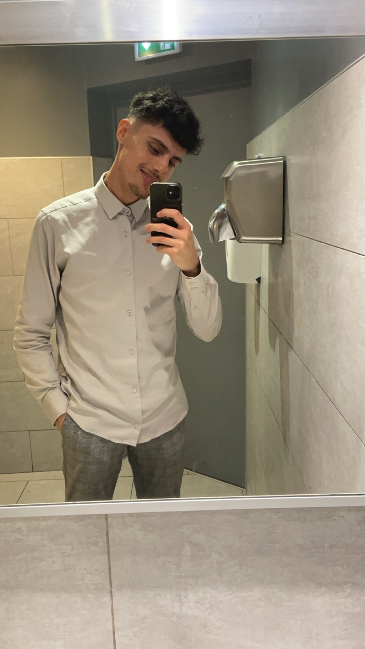 Profil de Faust, 26 ans, Biffle à Sulignat