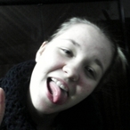 Profil de Jenaelle, 23 ans, Biffle à Saint-Genès-de-Lombaud