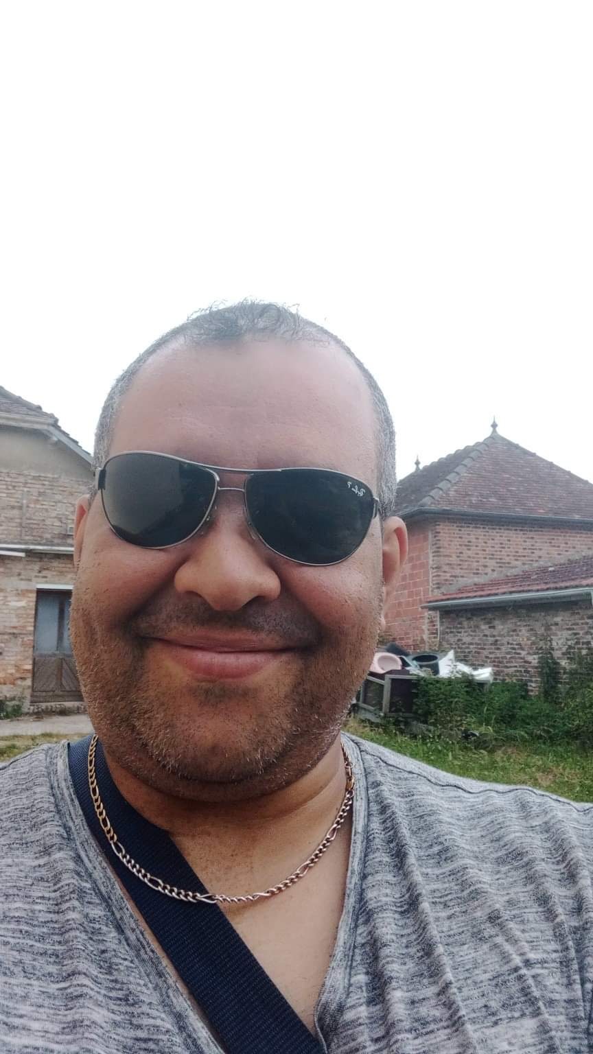 Profil de Umar, 51 ans, Biffle à Bourbon-Lancy