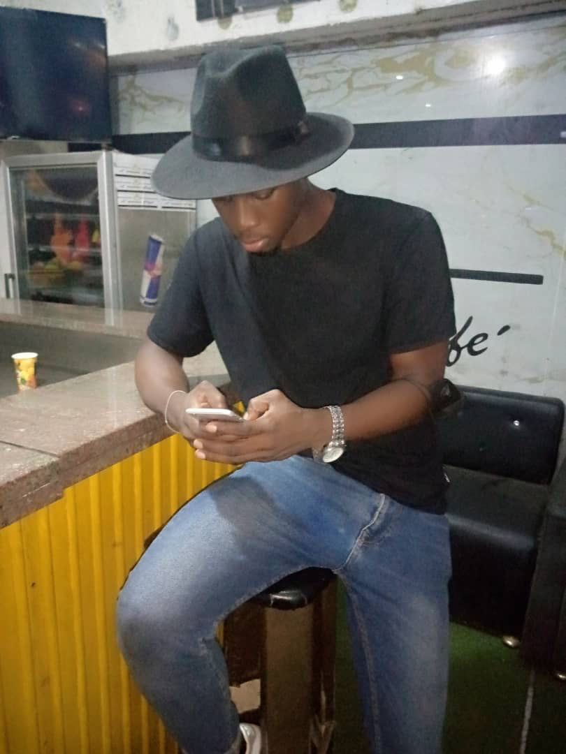 Profil de Riade, 25 ans, Biffle à Monchy-le-Preux