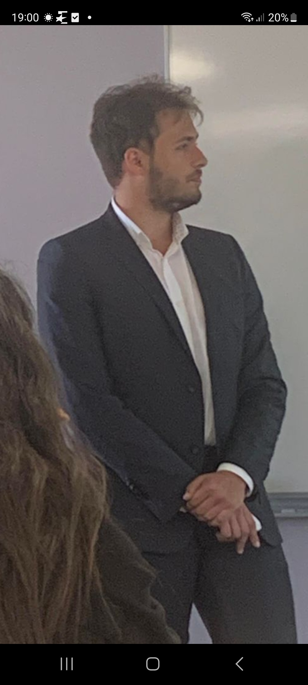 Profil de Elvir, 24 ans, Biffle à Barsac