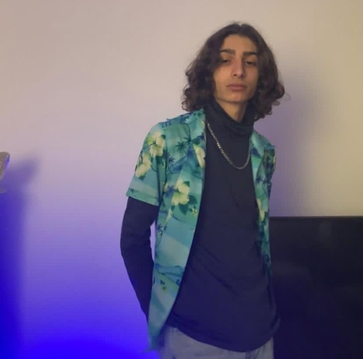 Profil de Jovan, 22 ans, Biffle à Boissezon